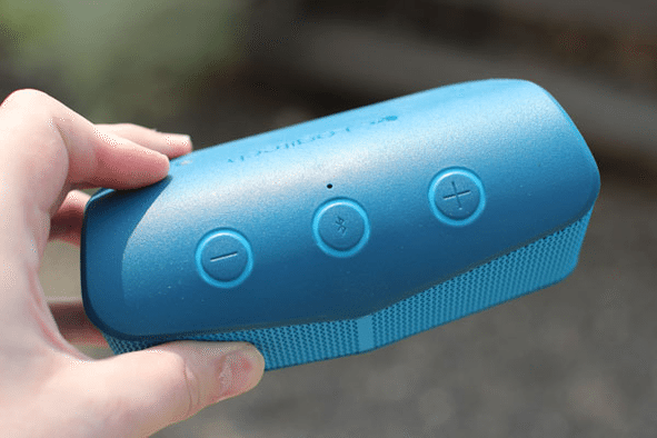 Logitech X300 Mobile Wireless Speaker Review