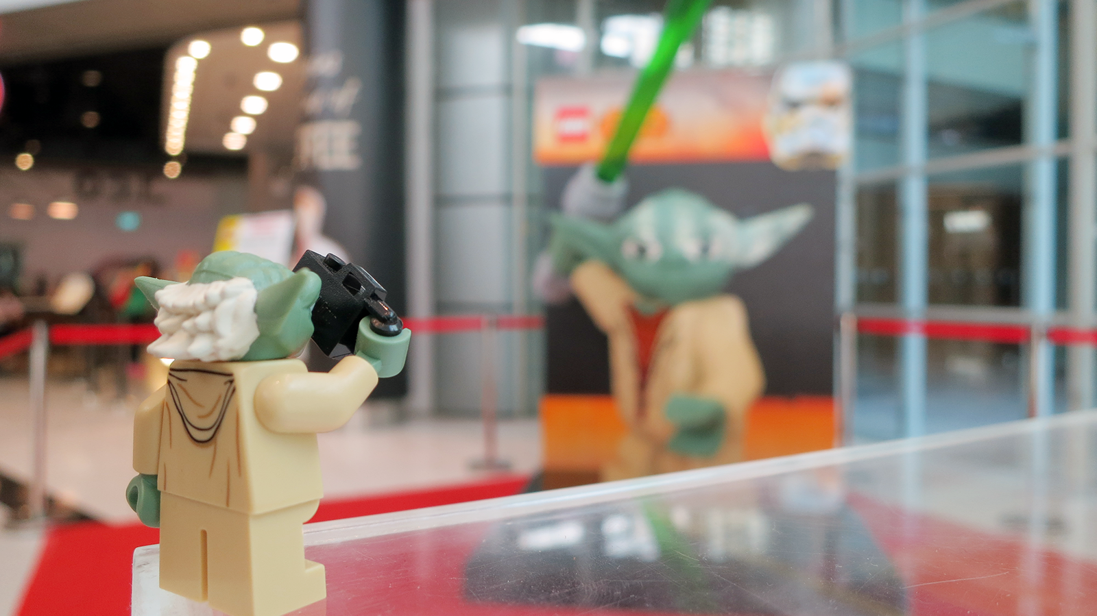 Singapore-LEGO-Certified-Store-yoda-star-wars