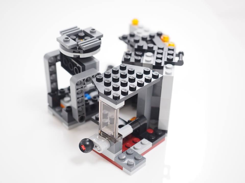 Geek Review: LEGO Star Wars Carbon-Freezing Chamber 75137 | Geek Culture