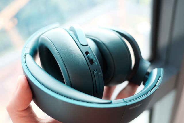 Geek Review: Sony MDR-100ABN h.ear on Wireless NC Headphones