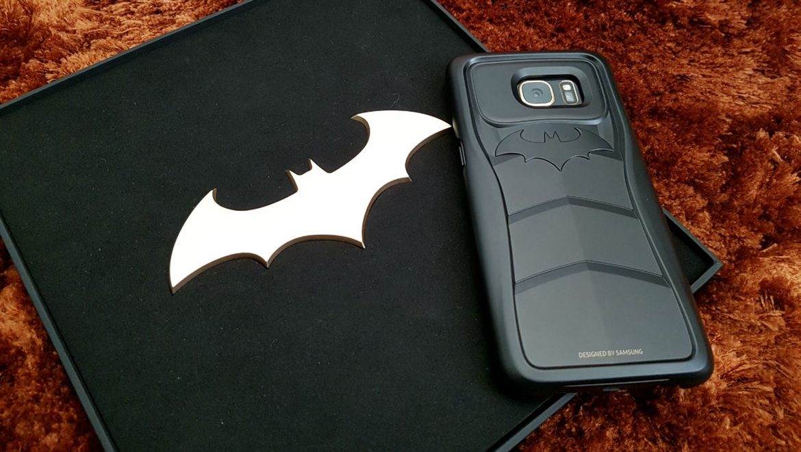 Geek Review: Samsung Galaxy S7 edge Injustice Edition (aka Batman Phone) |  Geek Culture