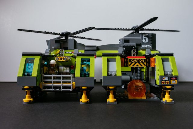 Lego city volcano hot sale heavy lift helicopter