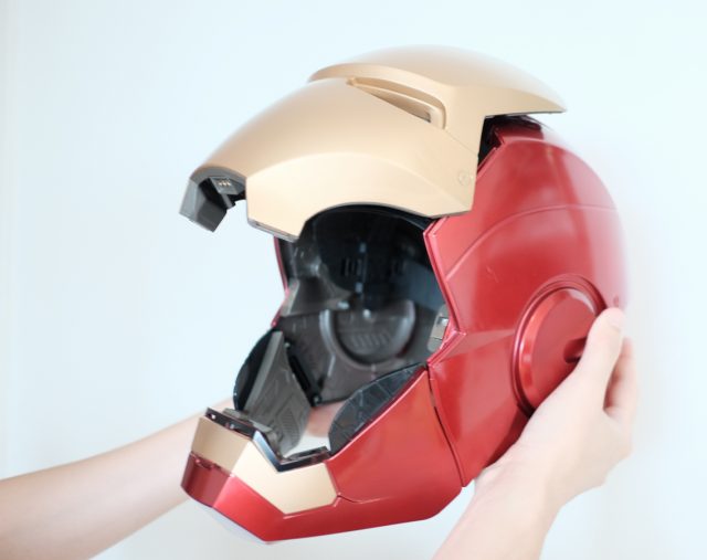 Exclusive Geek Review: Hasbro Marvel Legends Iron Man Helmet | Geek Culture