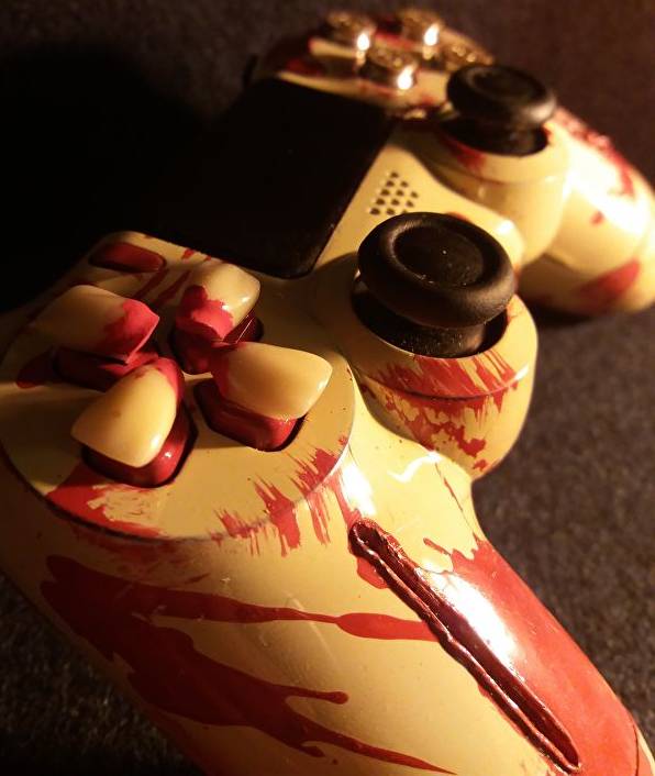 Custom Resident Evil PS4 controller is as disgusting as it is amazing