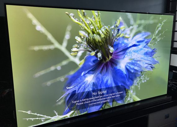 Geek Review: LG Signature G6 OLED 4K TV | Geek Culture