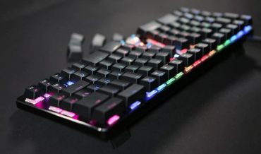 Geek Review: X-Bows Mechanical Ergonomic Keyboard | Geek Culture