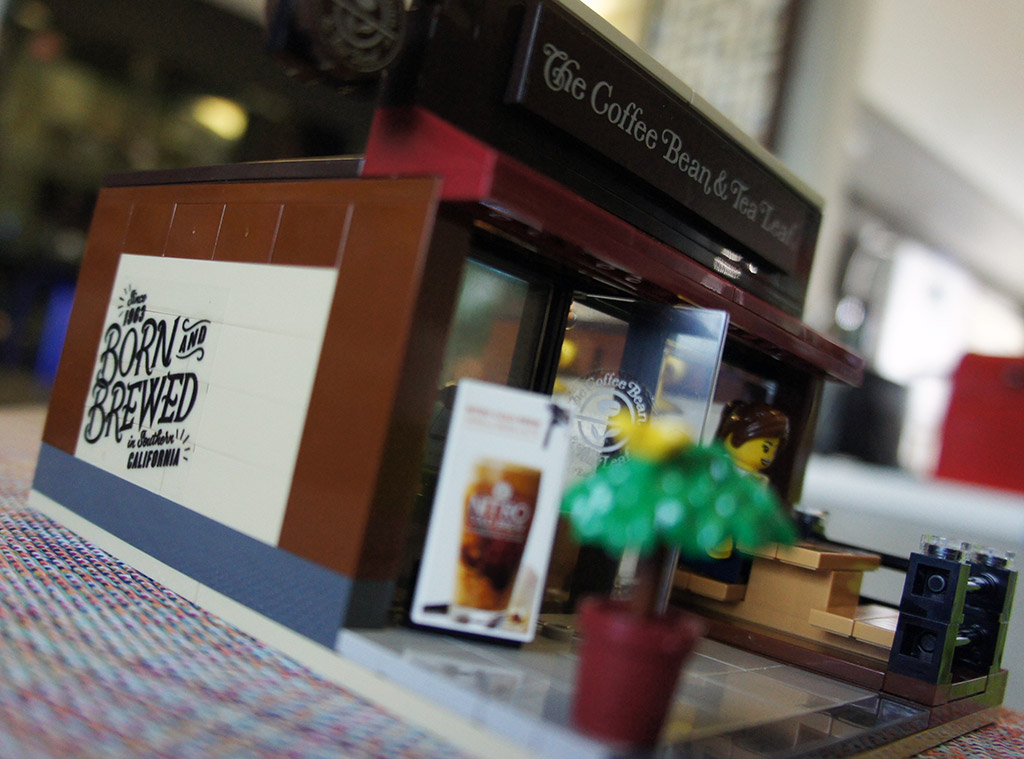 The Coffee Bean & Tea Leaf Cafe Brick Set Fans Will Adore Geek Culture