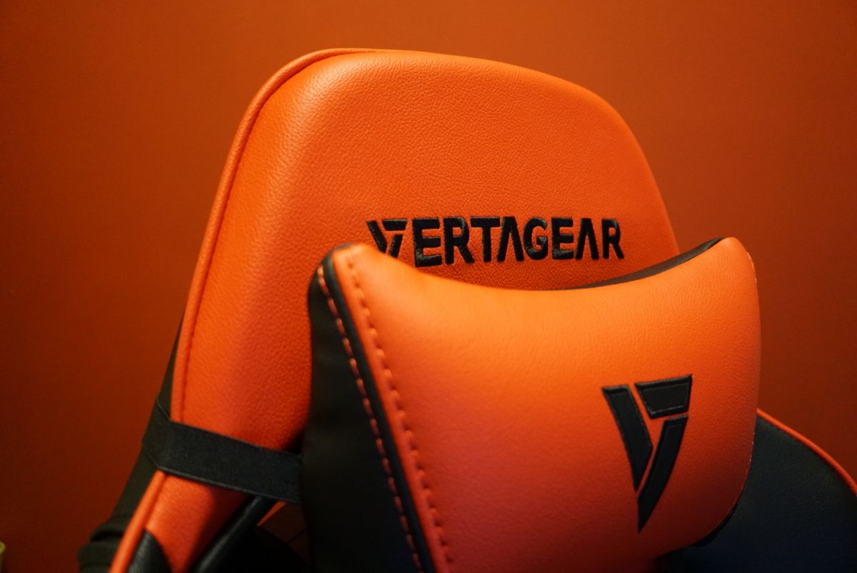 geek review vertagear sl5000 gaming chair  geek culture