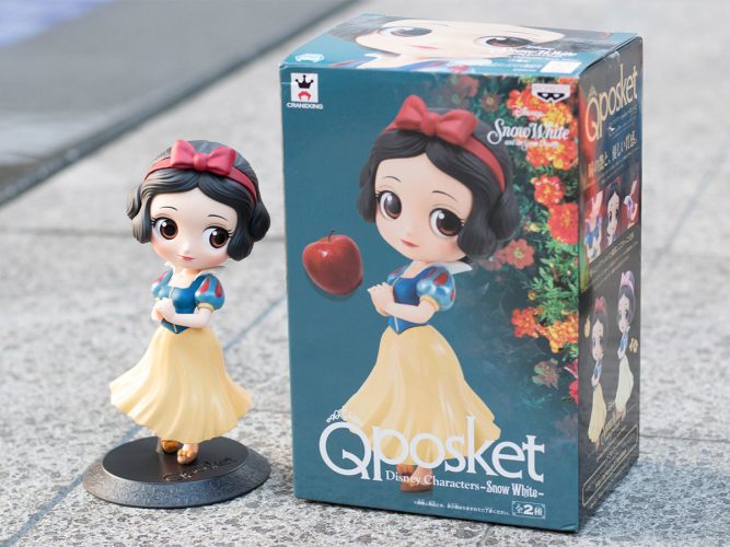 q posket snow white