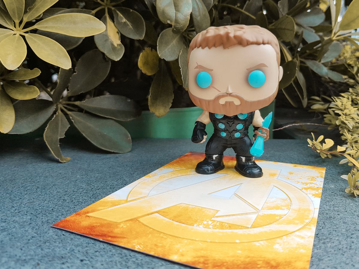 thor infinity war glow in the dark pop