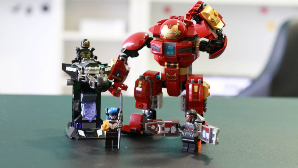 Geek Review – LEGO Hulkbuster Smash-Up 76104  Geek Culture