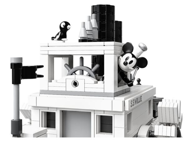 steamboat willie lego 24