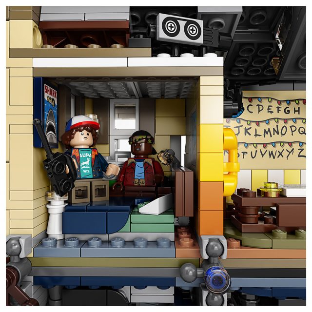 lego stranger things sets 2021