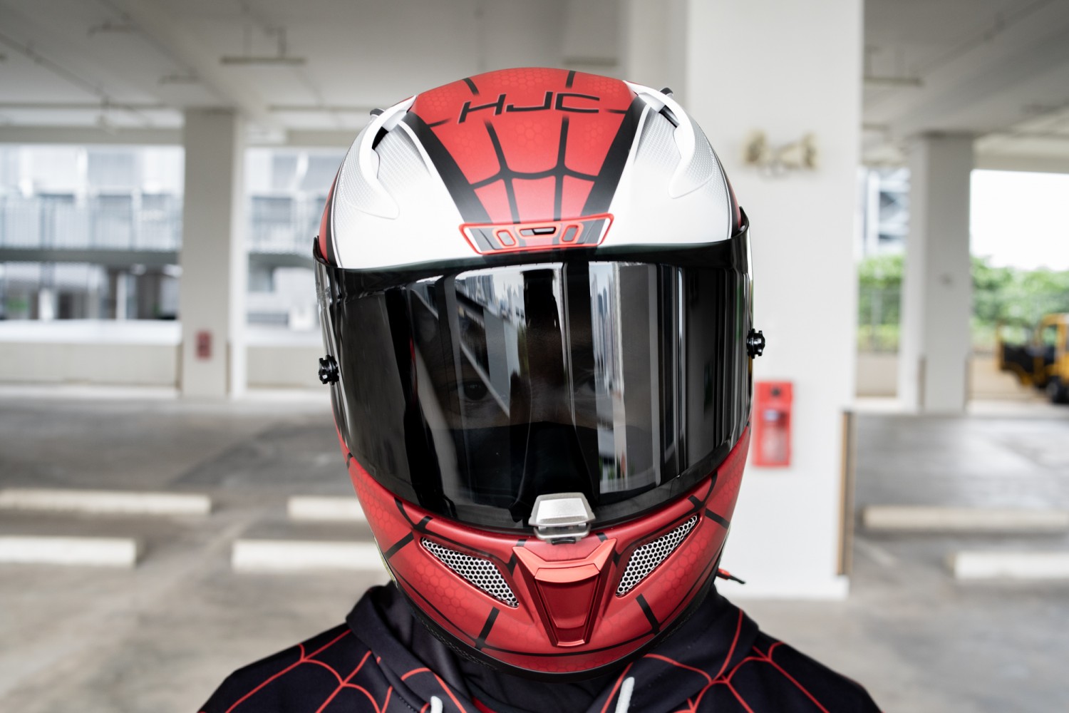 Ride Like A Badass With These Spider-Man Themed HJC Motorcycle Helmets |  Geek Culture