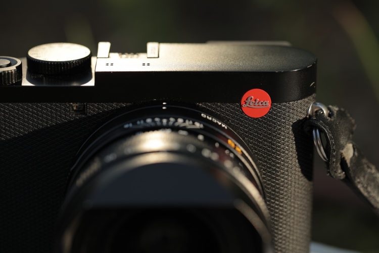 Leica q2 review