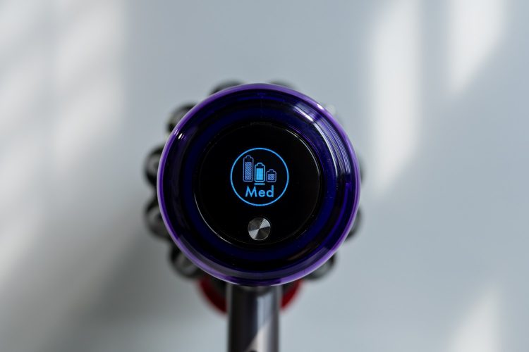 Geek Review: Dyson V11 Absolute Cordless Vacuum Cleaner | Geek Culture