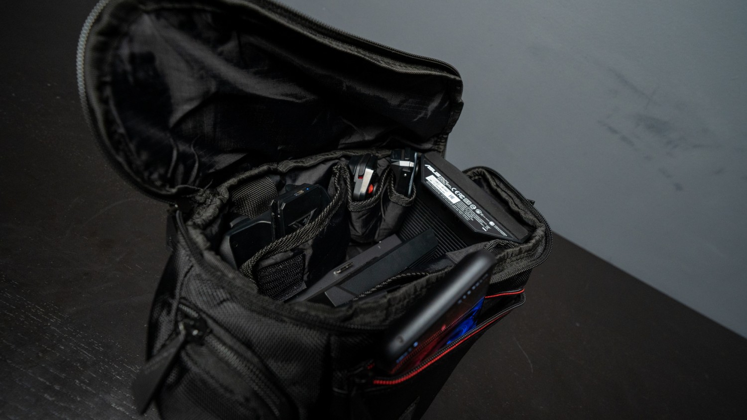 asus rog phone bag