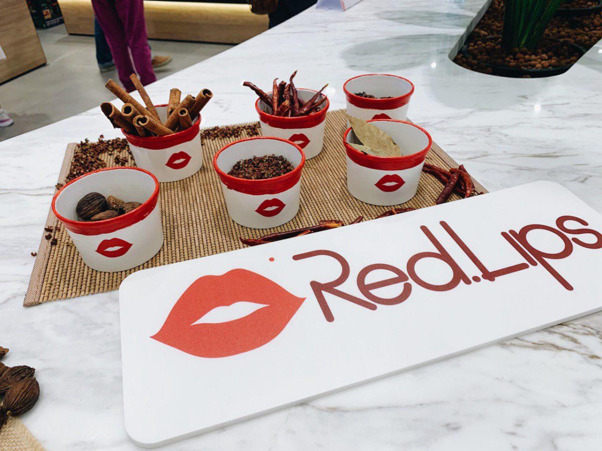 Red Lips in Jewel Changi