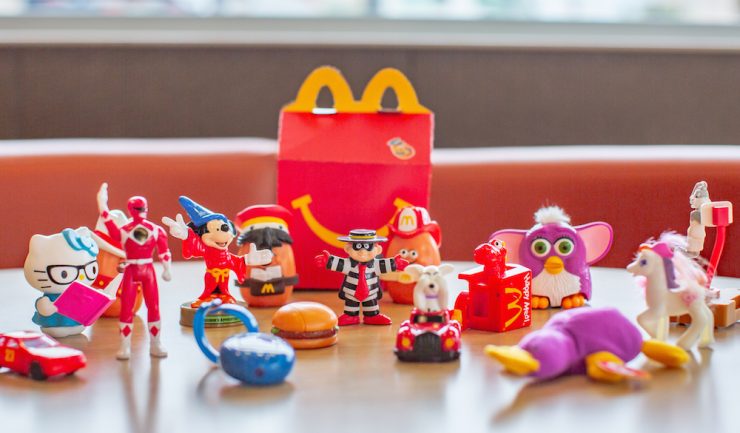 Celebrate 40 Years Of Mcdonalds Happy Meal With Iconic Toys Geek Culture
