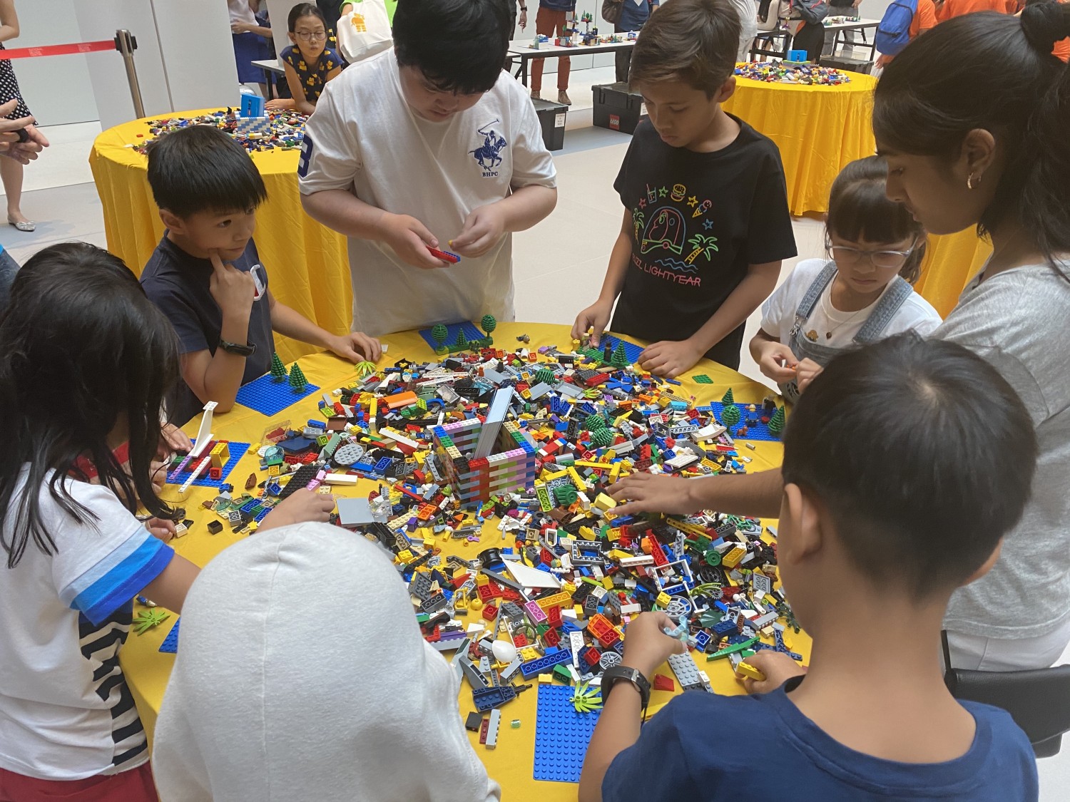 Let Your Kids Build Their Version Of Green City With Singapore's First LEGO Build Change | Geek Culture