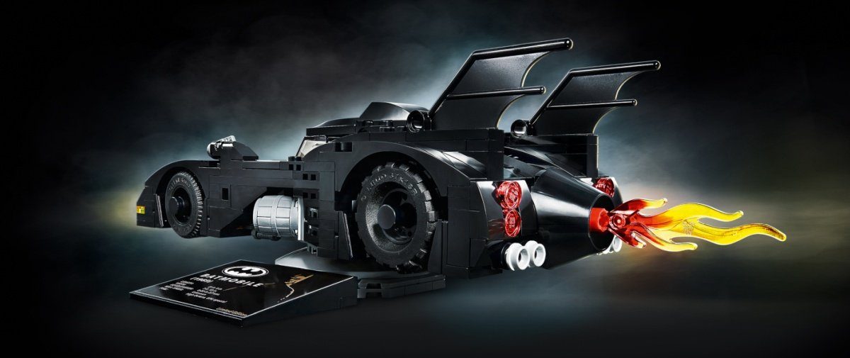 How good is the LEGO Batman 40433 1989 Batmobile set that comes