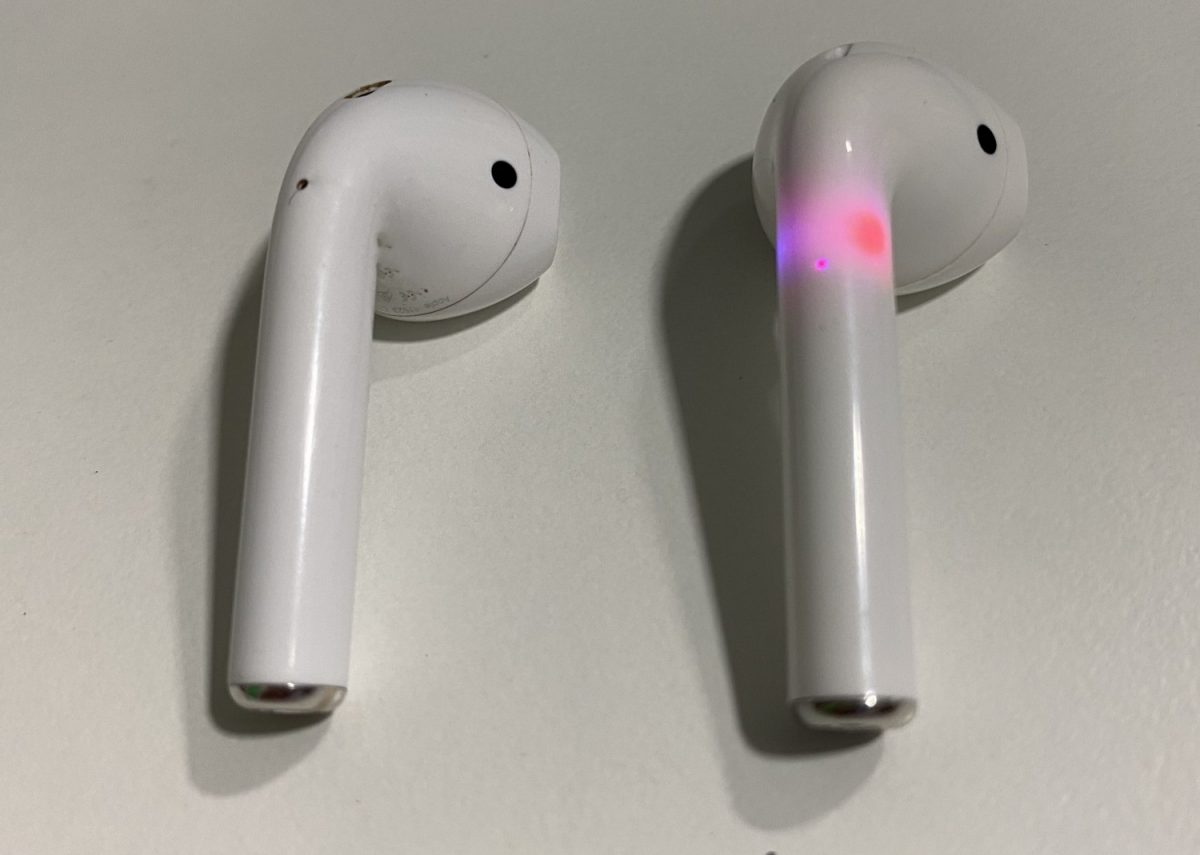 Fake AirPods Are The Market - We Bought A Pair And This Is Found | Geek Culture