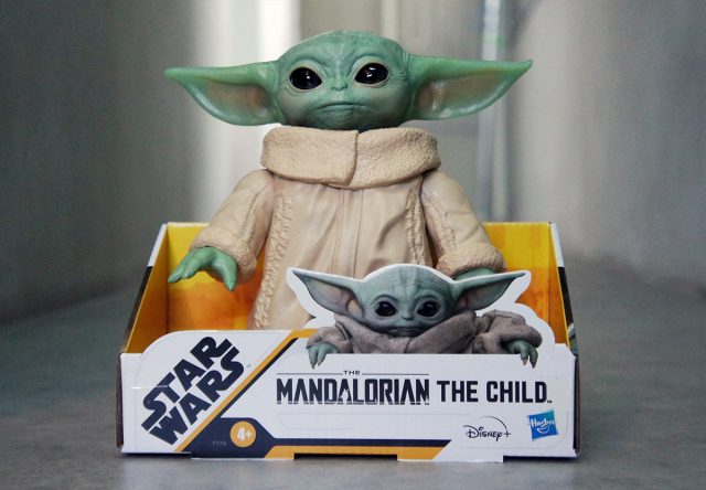 Unboxing Hasbro's Star Wars The Child “Baby Yoda” 6.5-inch Action ...