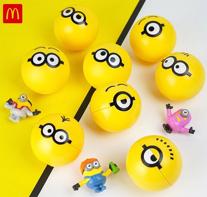 ~ NEW! McDONALDS Happy Meal Toy MINIONS THE RISE OF GRU #46 Rare Gold Minion 