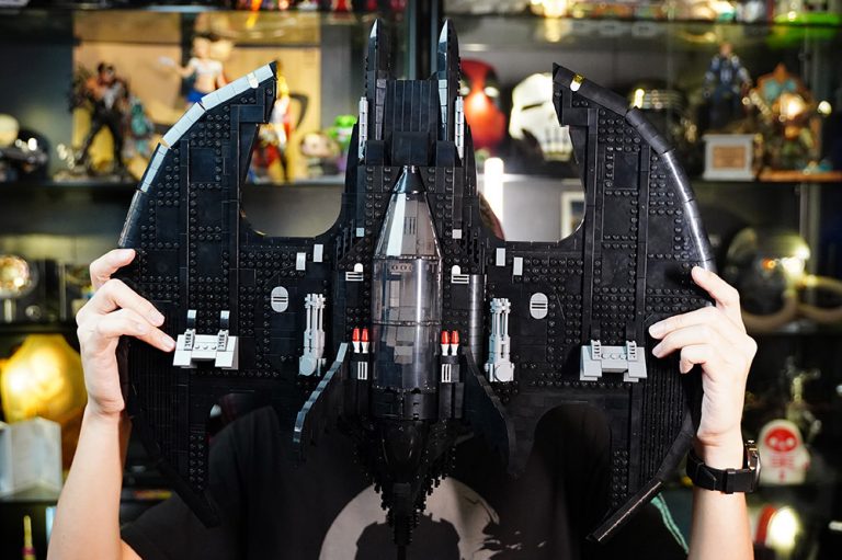 lego batwing hang on wall