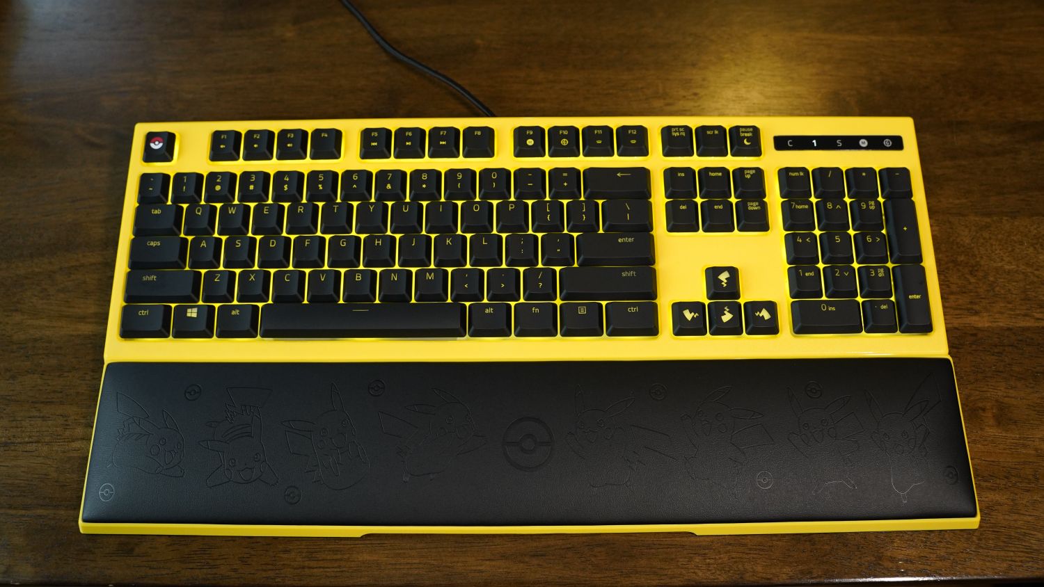 Unboxing The Razer x Pokémon Pikachu Limited Edition Collection | Geek ...