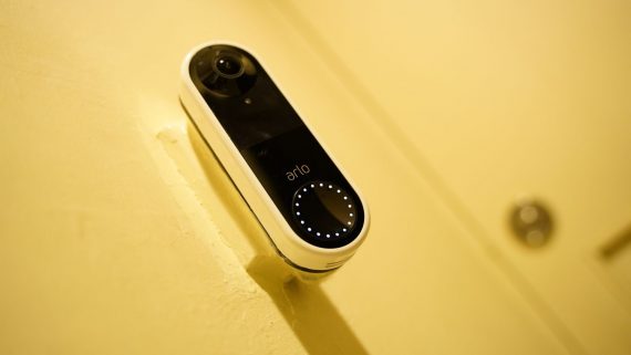 Geek Review: Arlo Video Doorbell | Geek Culture