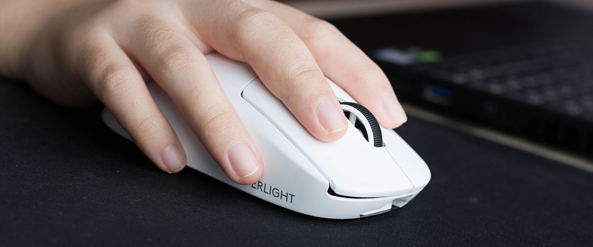 Geek Review: Logitech G Pro X Superlight Wireless Gaming Mouse | Geek  Culture