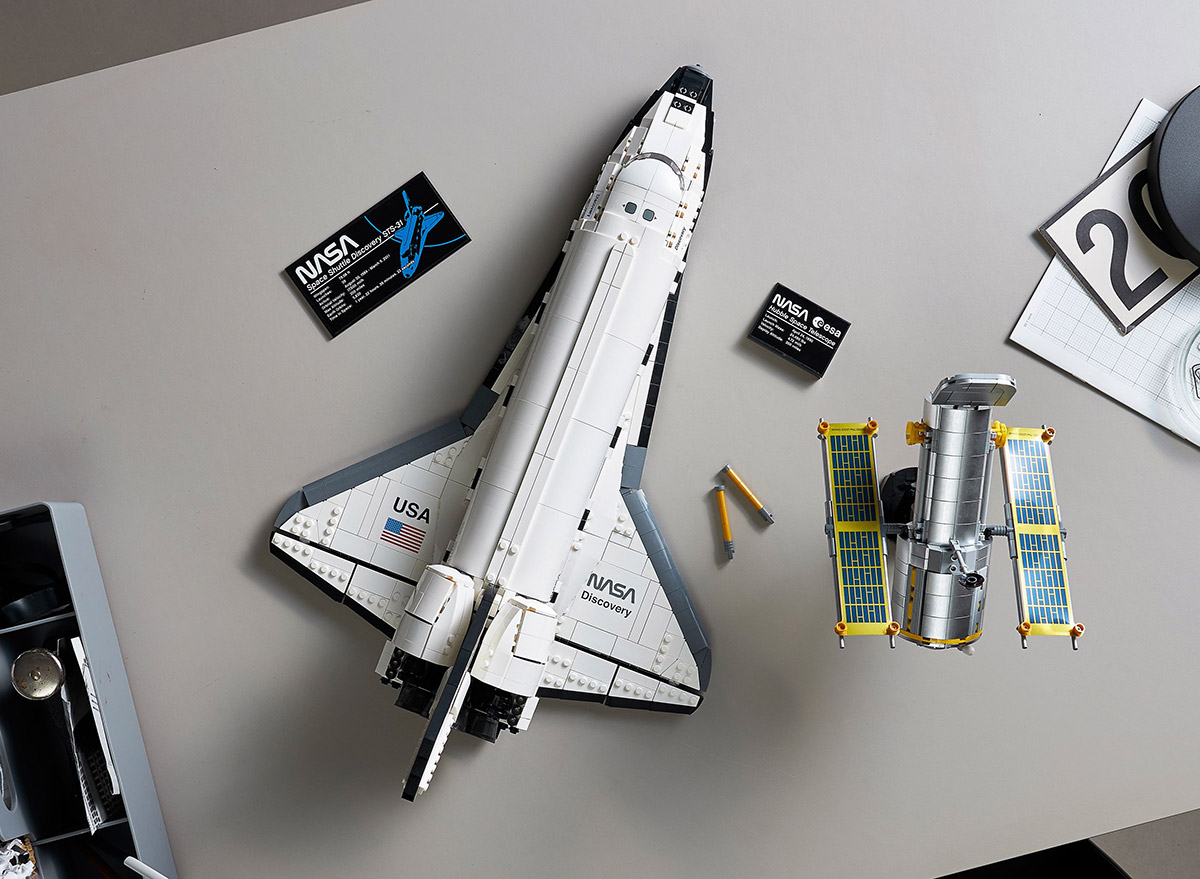 lego nasa discovery space shuttle