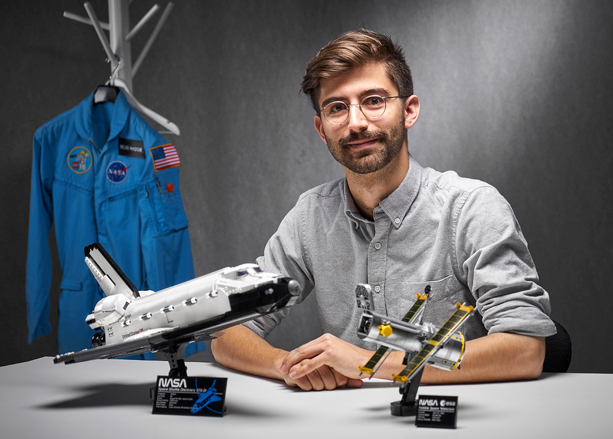 LEGO 10283 NASA Space Shuttle Discovery with Hubble is revealed as