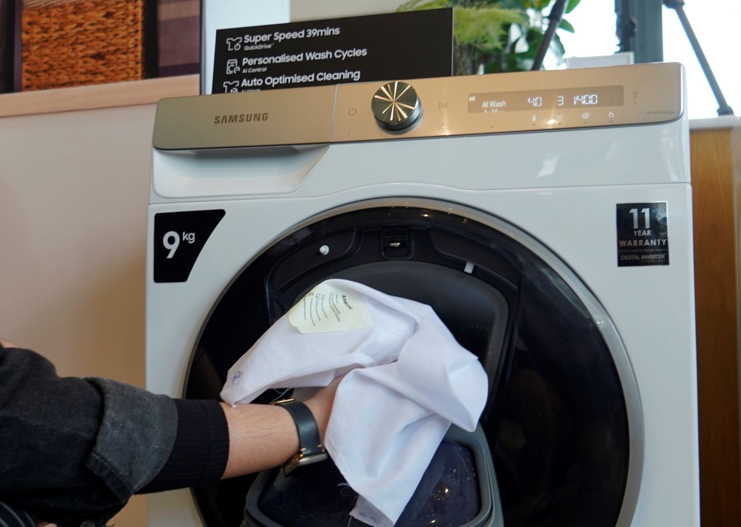 Samsung Launches 2021 QuickDrive Washing Machines Powered by Artificial