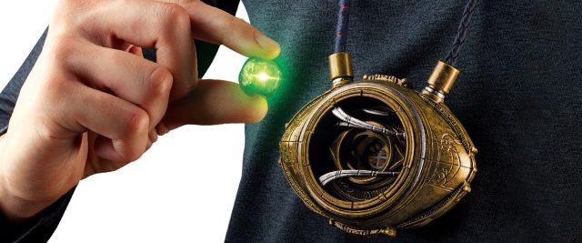 doctor strange marvel legends series eye of agamotto electronic talisman prop replica