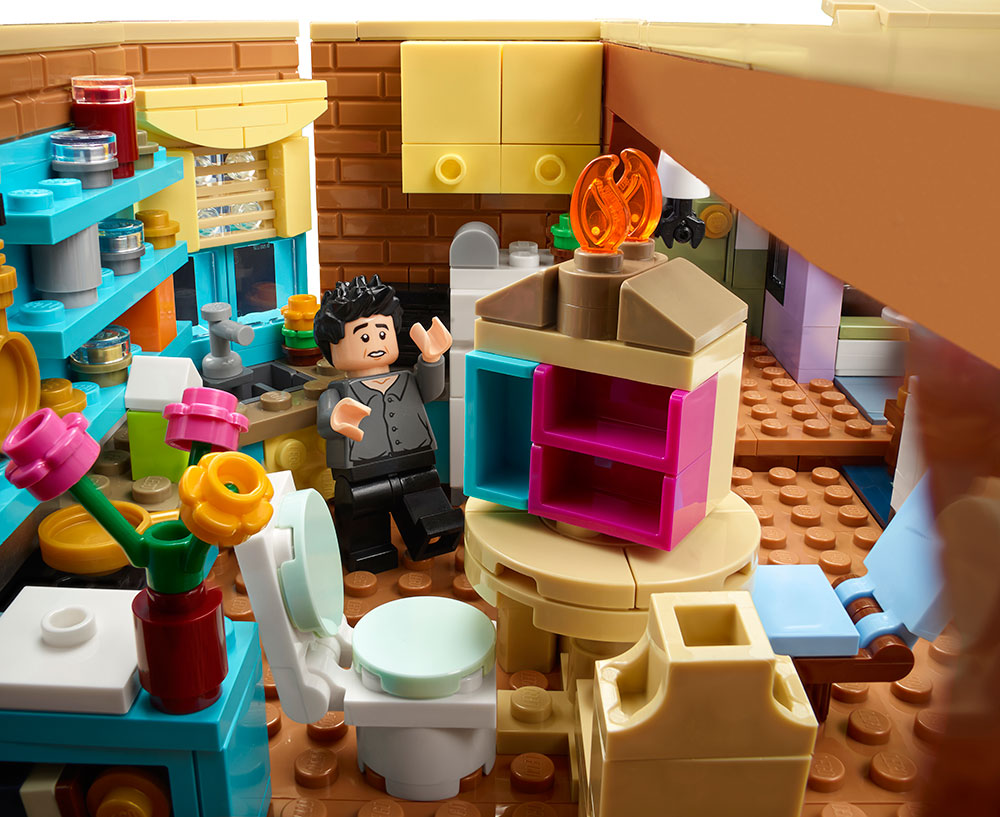 LEGO® review: 10292 Friends - The Apartments