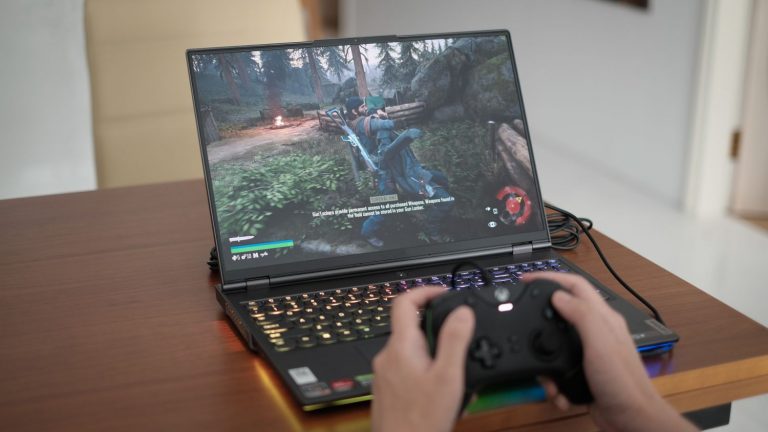 Geek Review: Lenovo Legion 7 (2021) Gaming Laptop | Geek Culture