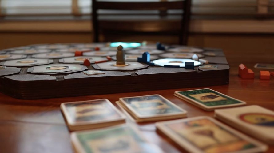 This Self-Rolling Catan Board Lights Up For Players To Easily Collect ...