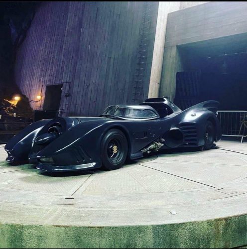 Tim Burton's Batmobile Returns In Reported Leaked Photos From The Flash ...