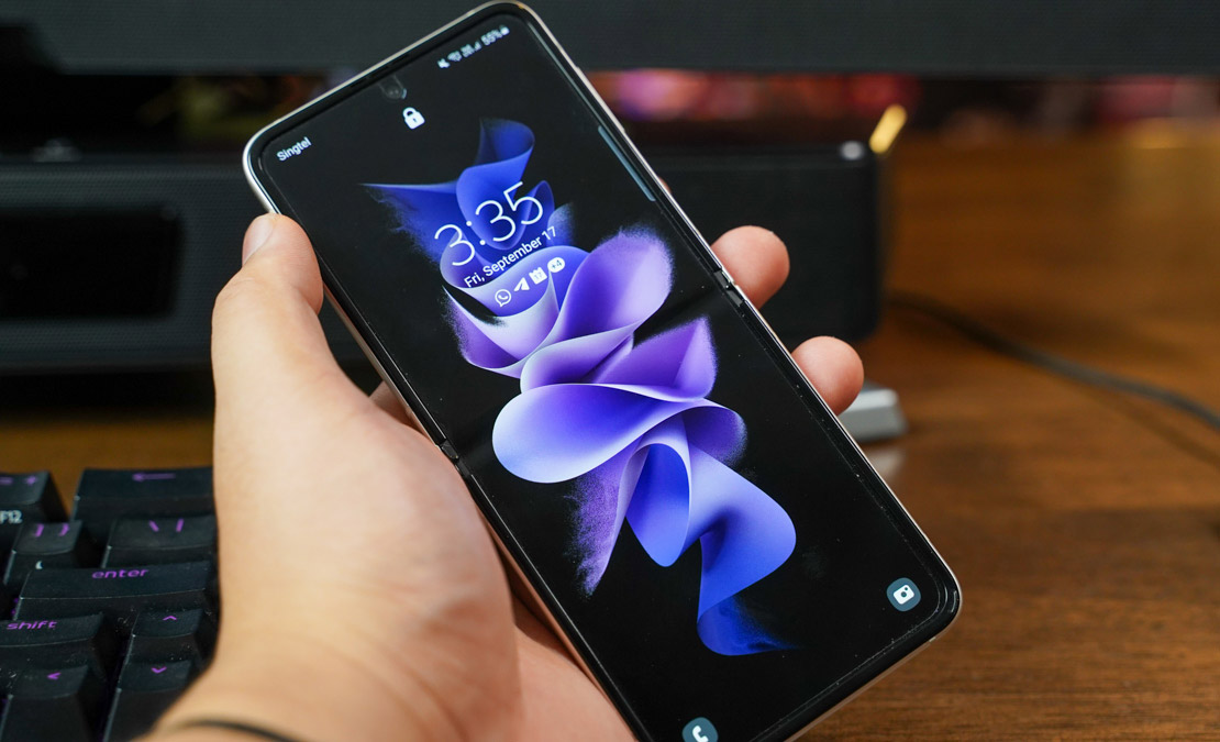 Geek Review Samsung Galaxy Z Flip 3 5g Geek Culture