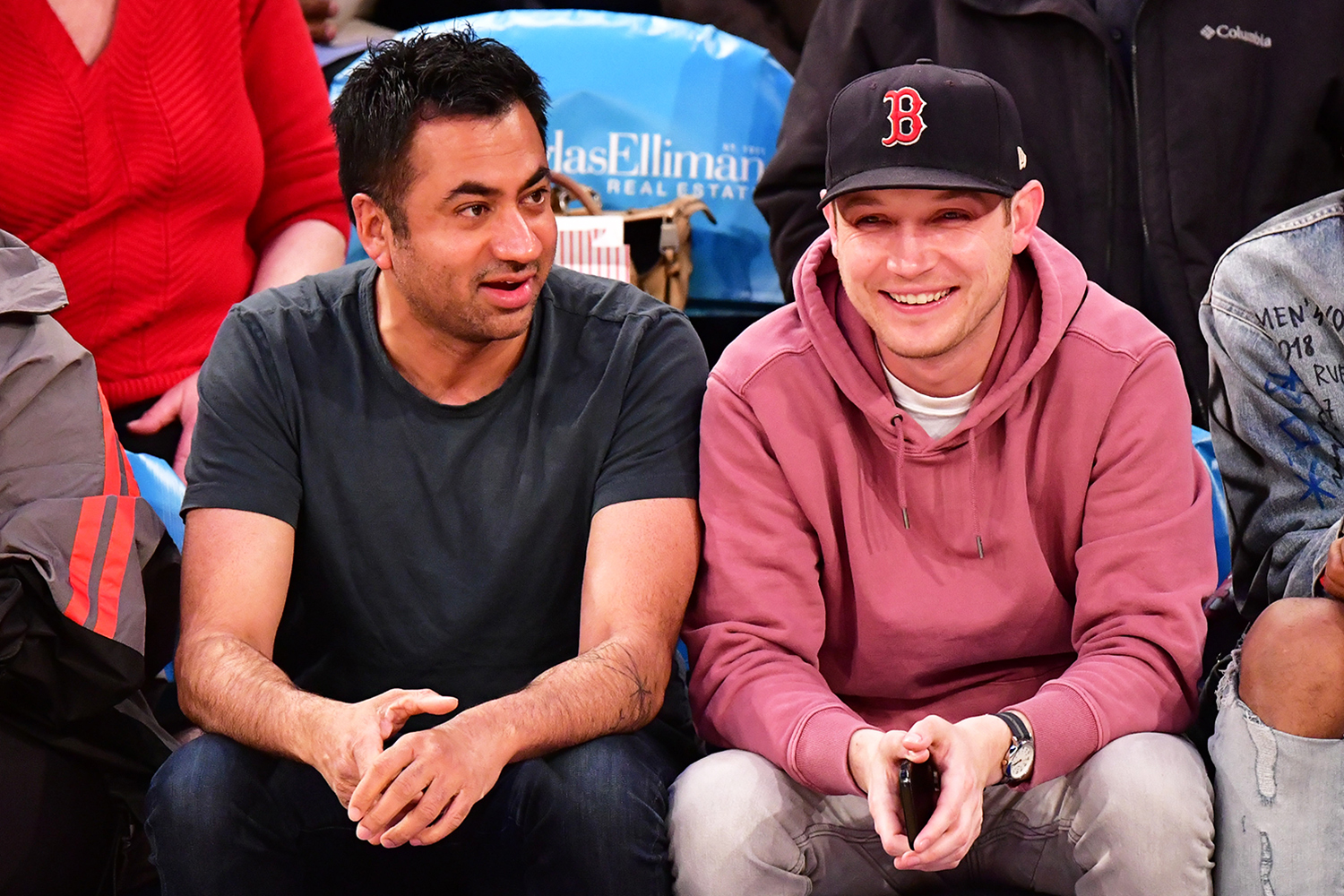 Kumar Finds His White Castle Kal Penn Comes Out In Heartwarming Story