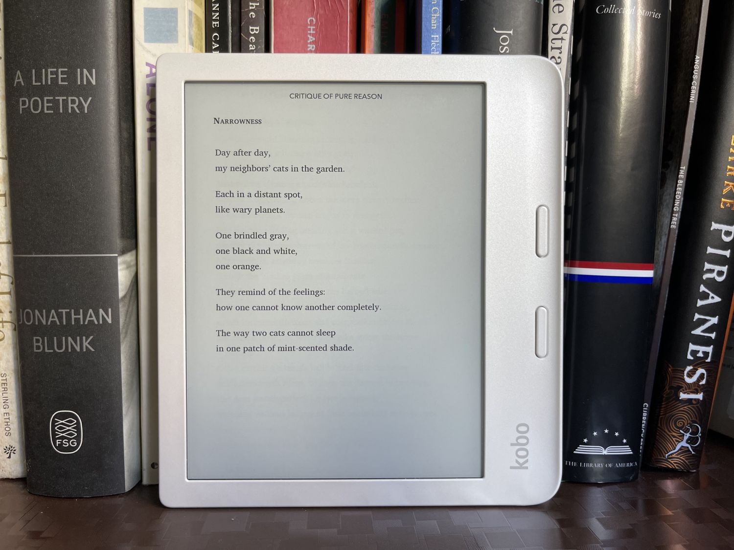 Kobo refreshes e-reader line with Sage and Libra 2, adding Bluetooth and  stylus support