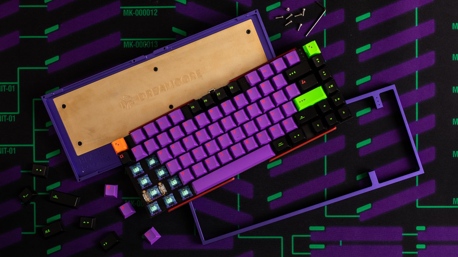Geek Review: Hex.4B Dreamcore Edition Mechanical Keyboard | Geek