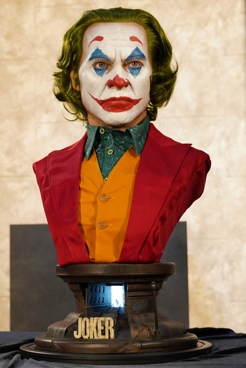 Life-sized Joker Bust from Queen Studios