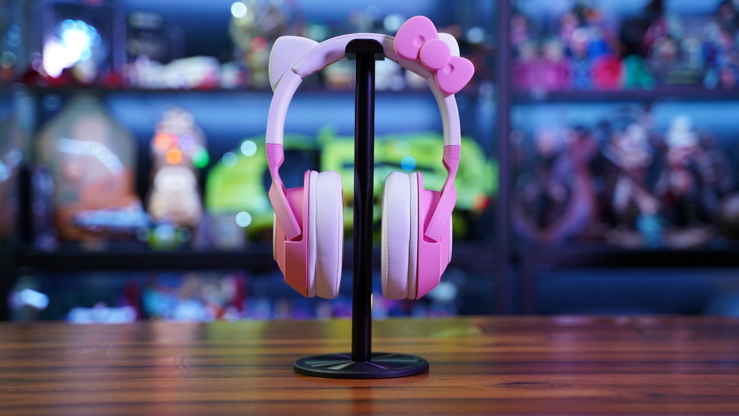 Razer x Sanrio Hello Kitty Kraken BT Wireless Headset Special Limited  Edition