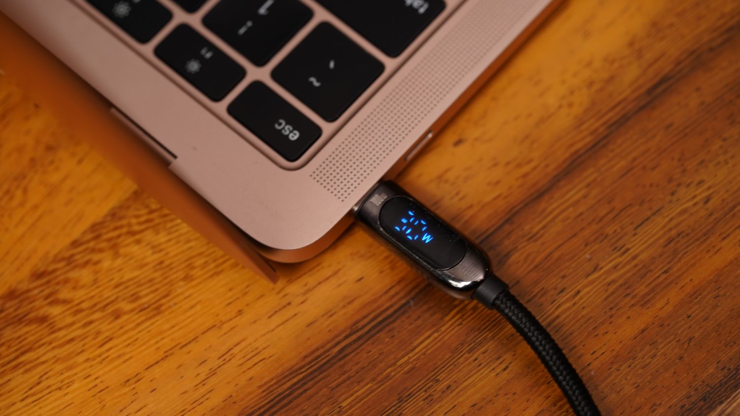 Can You Use a Phone Charger to Charge a Macbook Pro? – Kovol Inc.