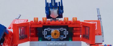 Lego Transformers 10302