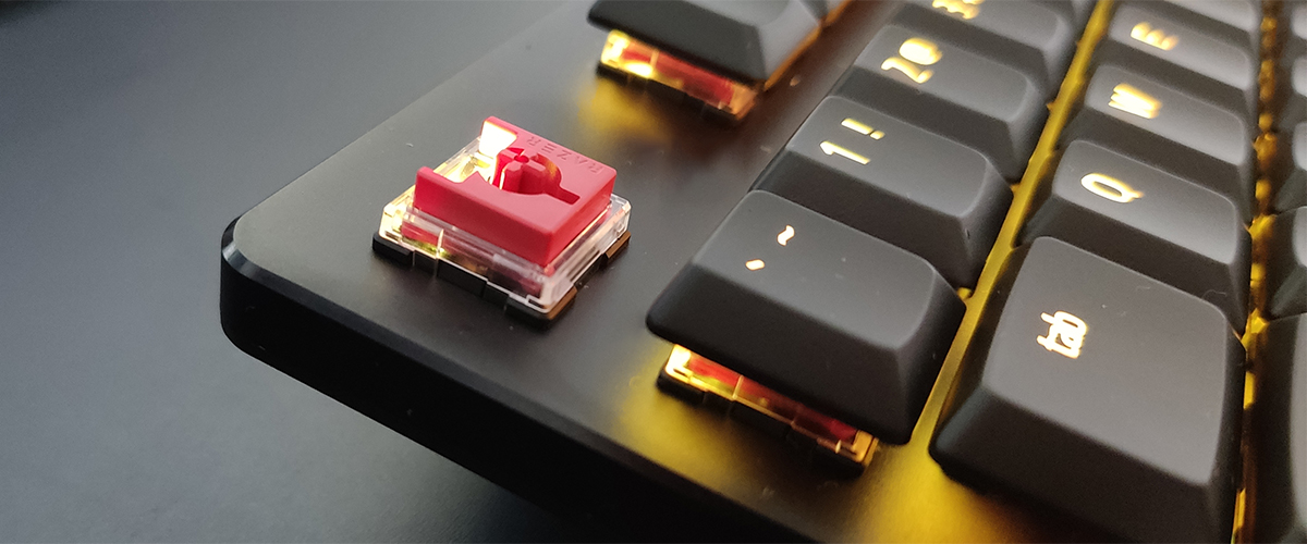 razer deathstalker v2 pro wireless low-profile linear optical keyboard