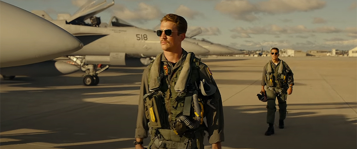 miles teller and tom cruise in top gun maverick